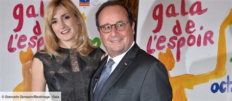 julie gayet robe de mariée hermès|Julie Gayet dit «oui» à François Hollande dans une .